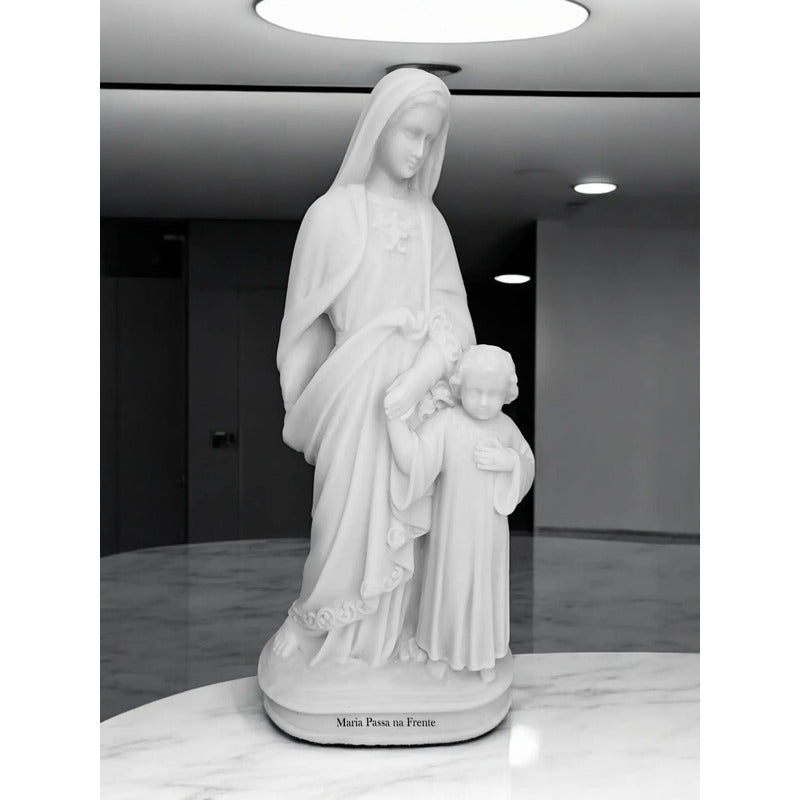 Escultura Maria Passa Frente 30cm Mármore Premium C/ Auréloa Branco
