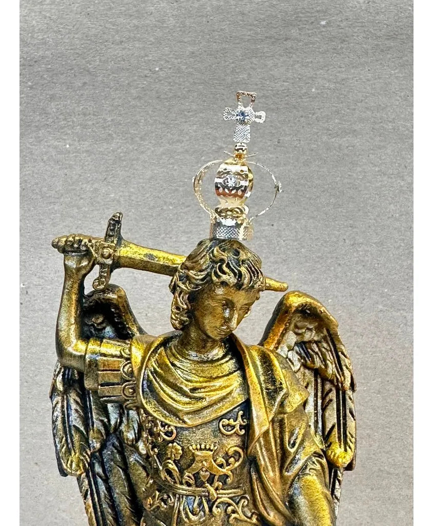 São Miguel Gargano 20cm Resina Ouro Velho C/ Coroa Dourada